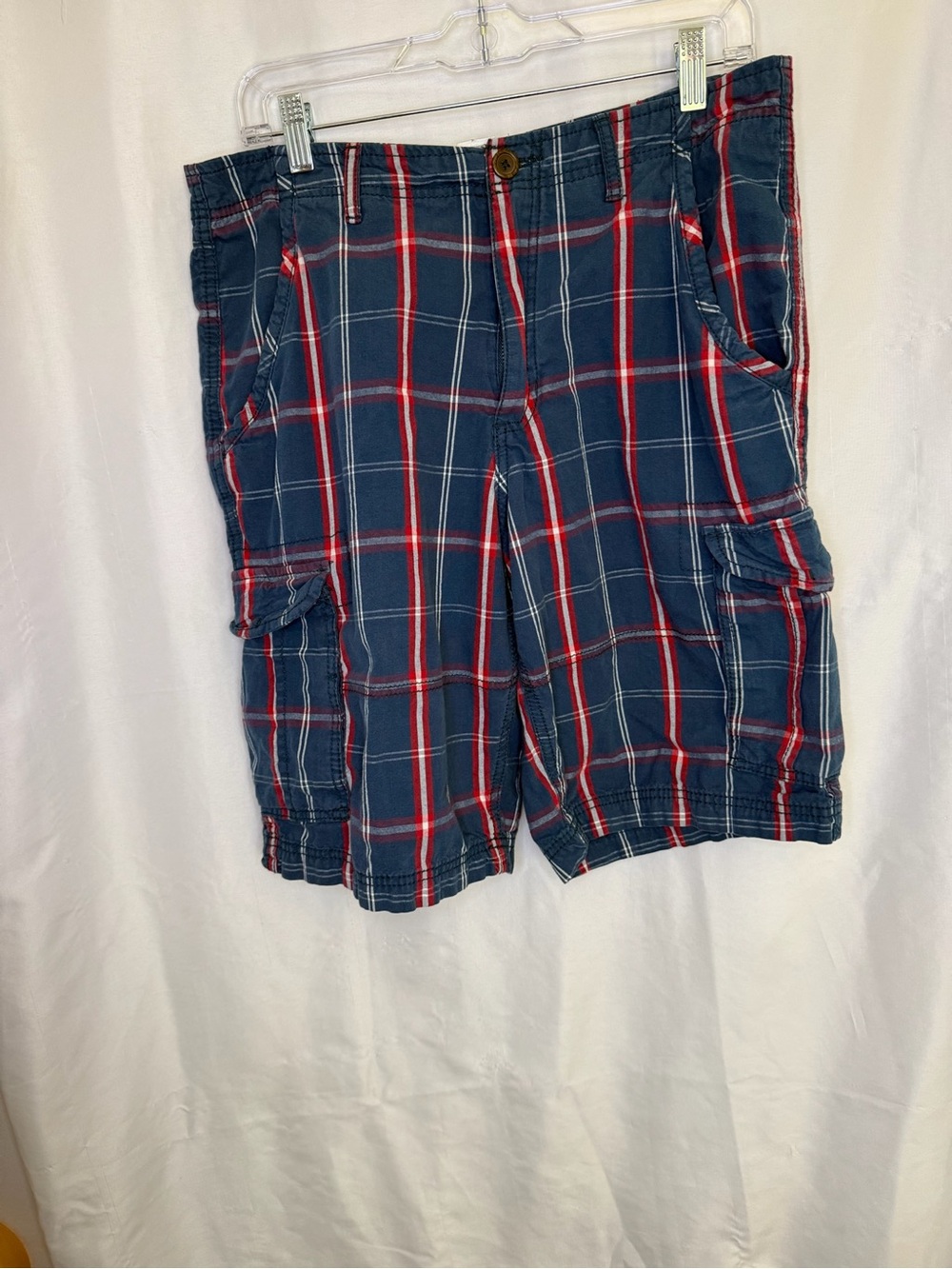 No Boundaries Navy Plaid Cargo Shorts with Red & White Stripes